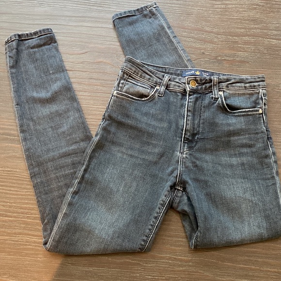 Ladies Colin’s jeans in size 25 x 29. High rise with lots of stretch. - Picture 4 of 10